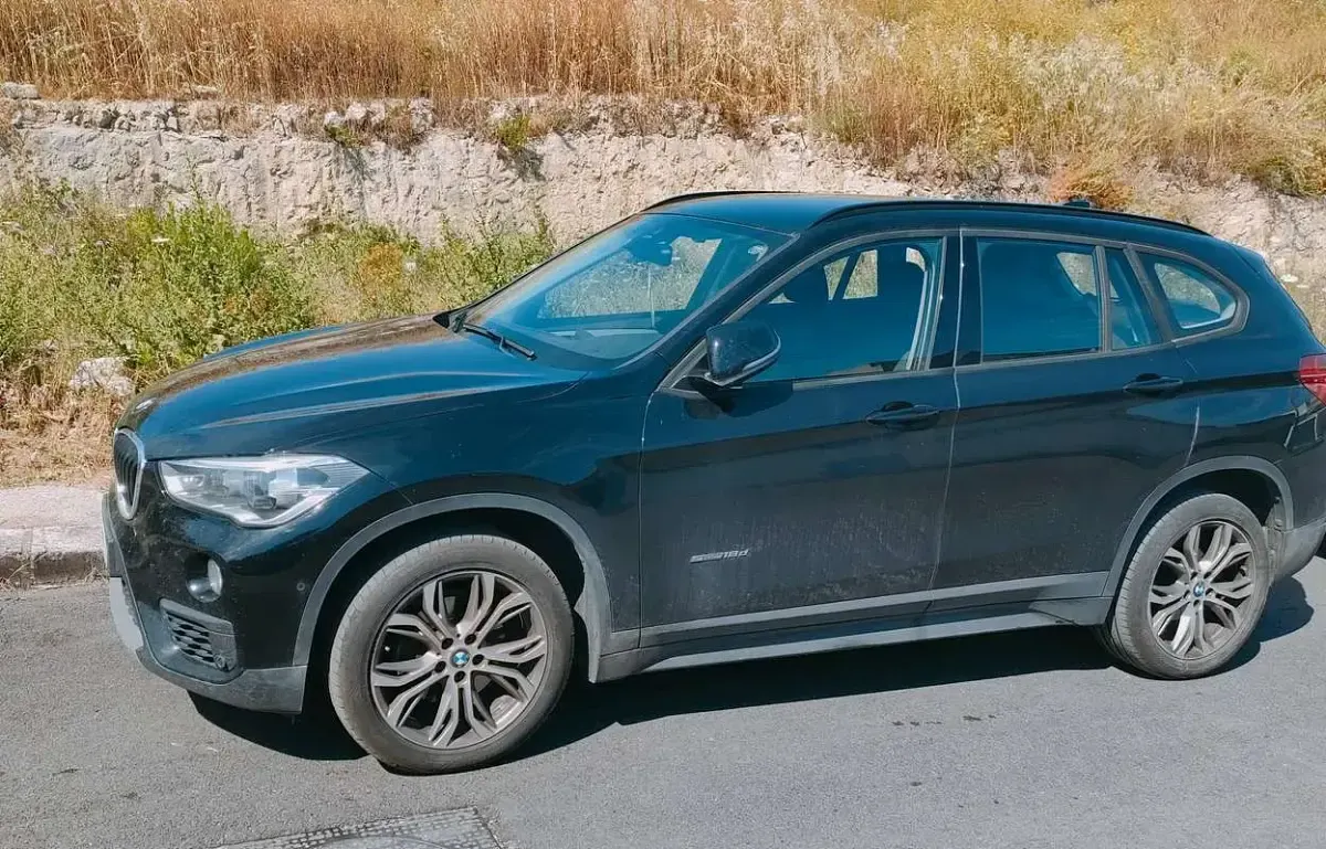 Usata BMW X1 150 CV (110 kW) 2017 Nero SUV