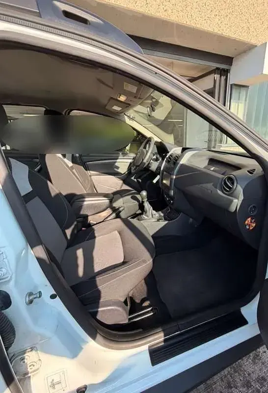 Usata Dacia Duster Lauréate 110 CV (80 kW) 2016 Bianco SUV