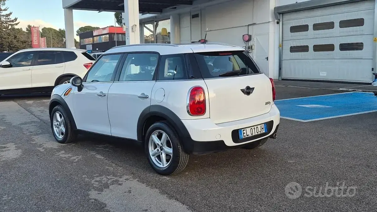 Usata Mini Cooper D Countryman 111 CV (81 kW) 2012 Bianco SUV
