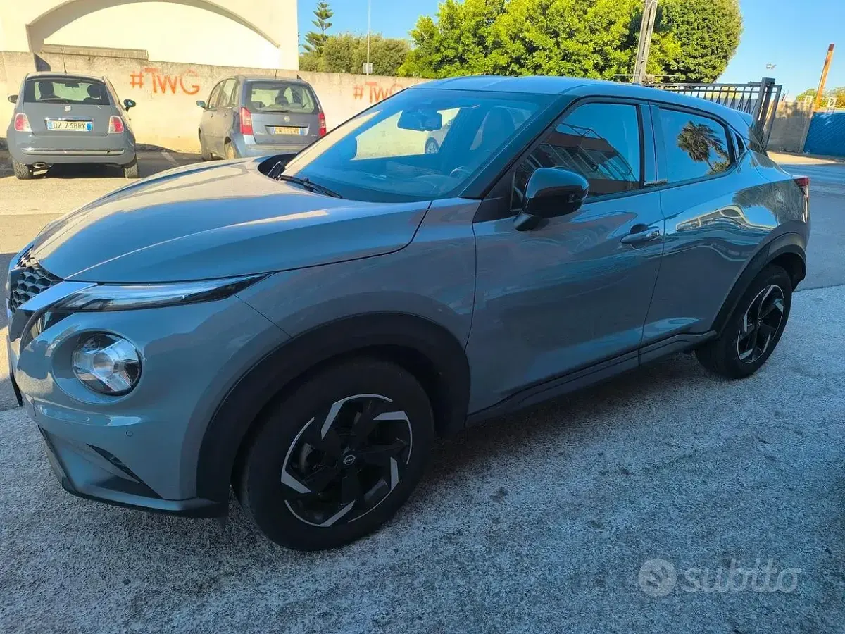 Usata Nissan Juke Acenta 114 CV (83 kW) 2023 Grigio SUV