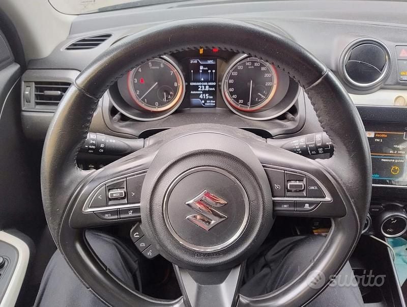 Usata Suzuki Swift 90 CV (66 kW) 2019 Nero Utilitaria