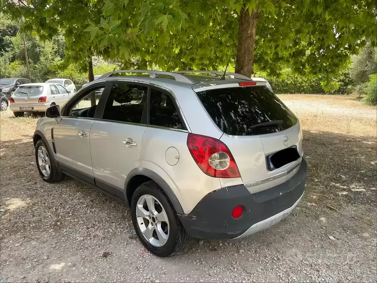 Usata Opel Antara Edition+ 150 CV (110 kW) 2009 Grigio SUV