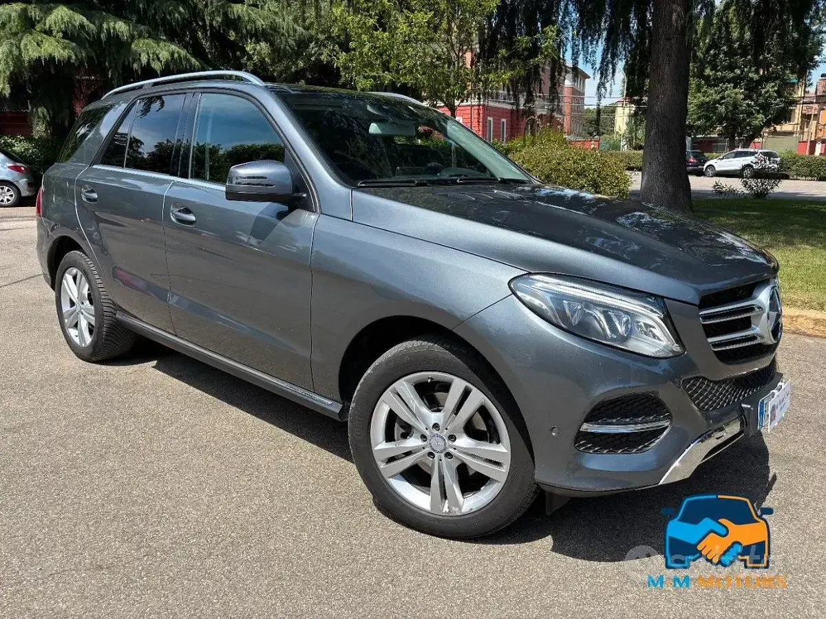 Usata Mercedes GLE250 204 CV (150 kW) 2017 Grigio SUV