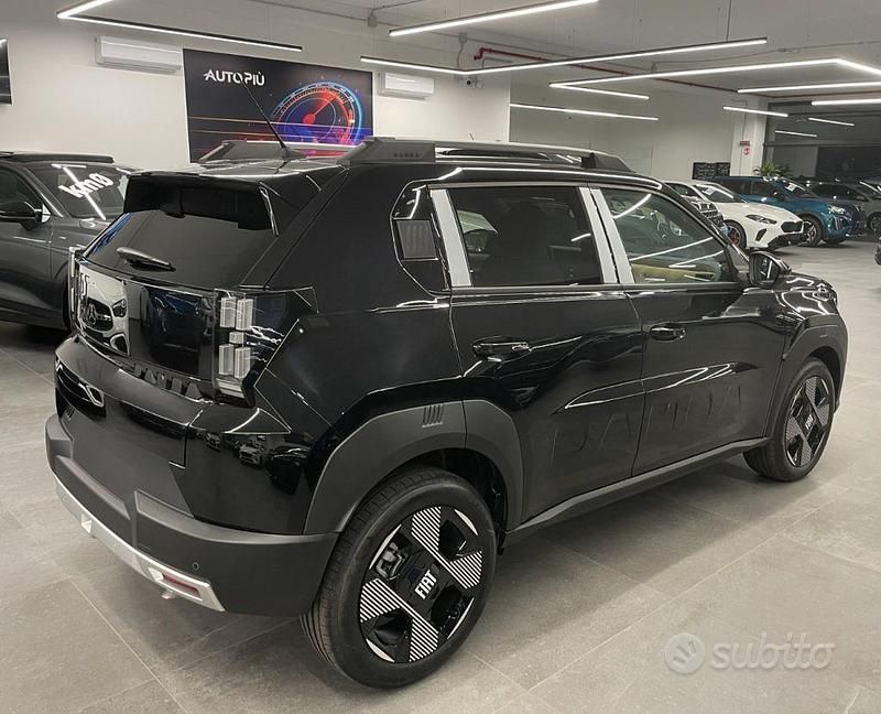 Nuova Fiat Grande Panda La Prima 110 CV (80 kW) 2025 Nero Utilitaria