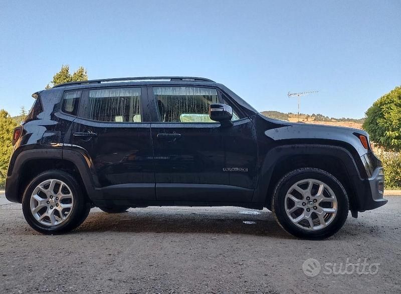 Usata Jeep Renegade Longitude 140 CV (102 kW) 2017 Nero SUV