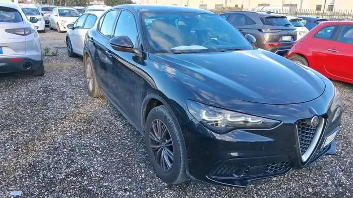 Usata Alfa Romeo Stelvio Super 209 CV (153 kW) 2023 Grigio SUV