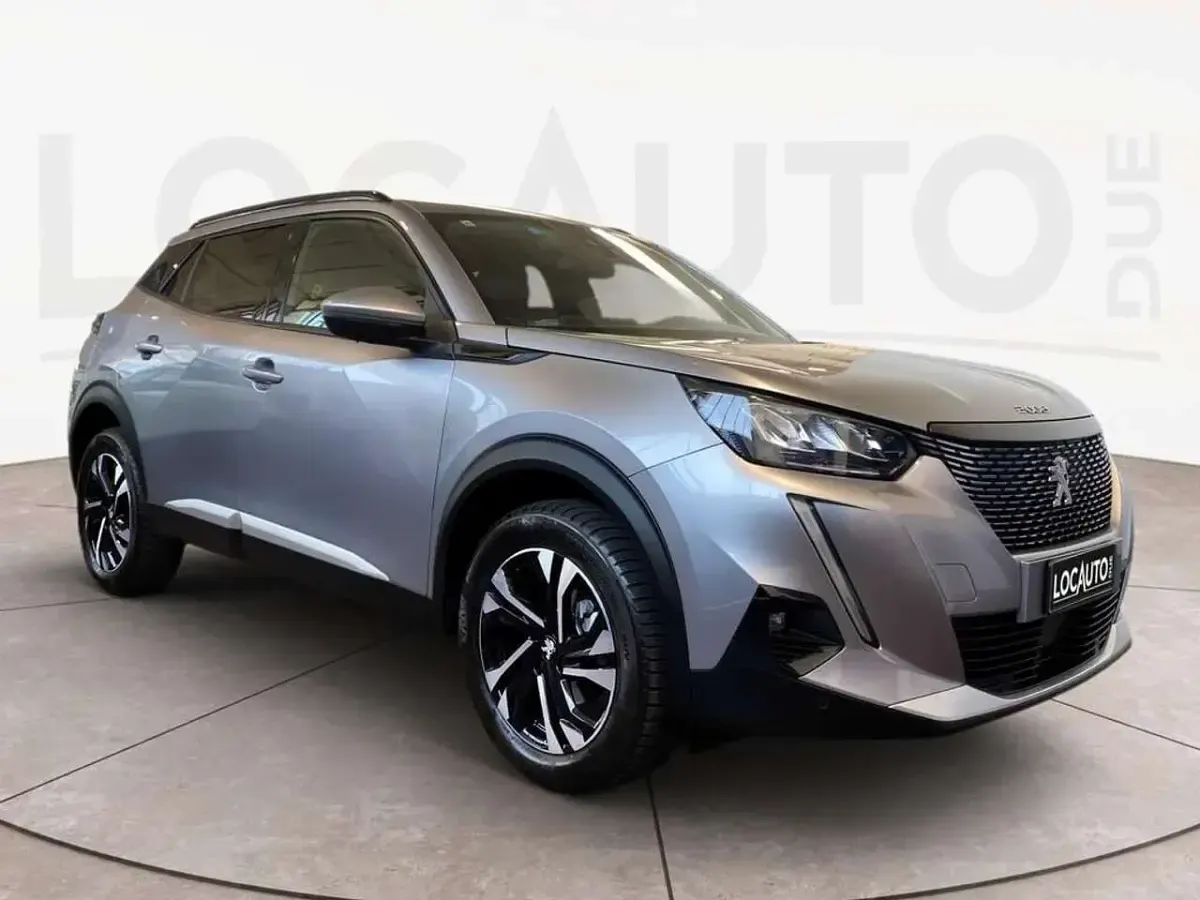 Usata Peugeot 2008 Allure 131 CV (96 kW) 2020 Grigio SUV