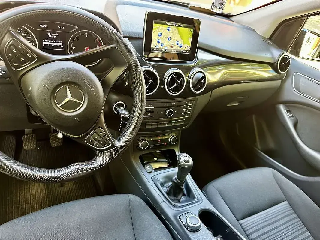 Usata Mercedes B180 Executive 109 CV (80 kW) 2015 Utilitaria