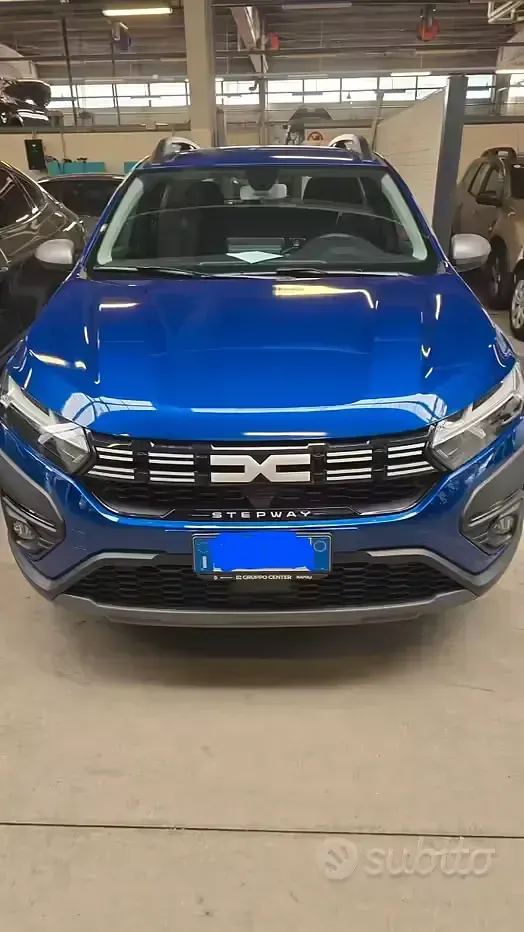 Usata Dacia Sandero Expression 110 CV (80 kW) 2024 Bluazzurro Utilitaria