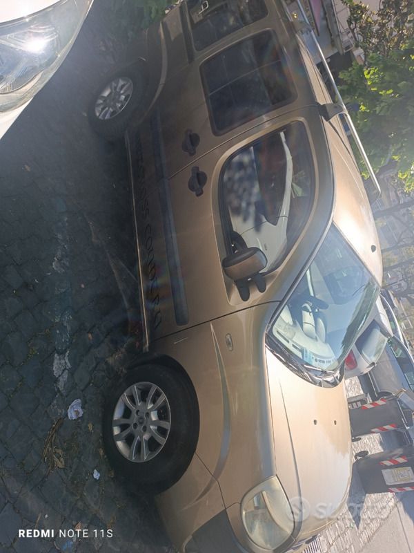 Usata Fiat Doblò 85 CV (62 kW) 2006 Giallo Monovolume