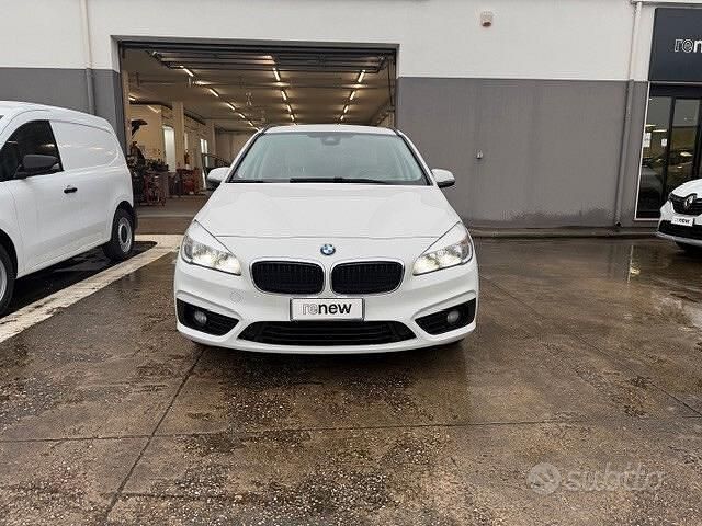 Usata BMW 216 Active Tourer Advantage 115 CV (84 kW) 2018 Bianco Monovolume