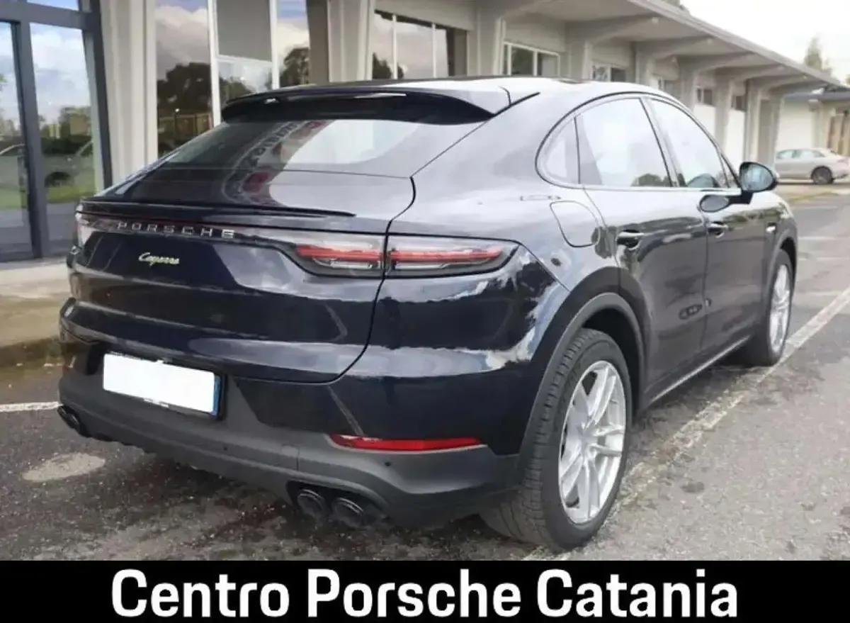 Usata Porsche Cayenne Coupe 340 CV (250 kW) 2022 Blu/azzurro SUV