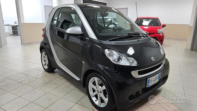 Usata Smart ForTwo Coupé Passion 45 CV (33 kW) 2009 Nero Coupé