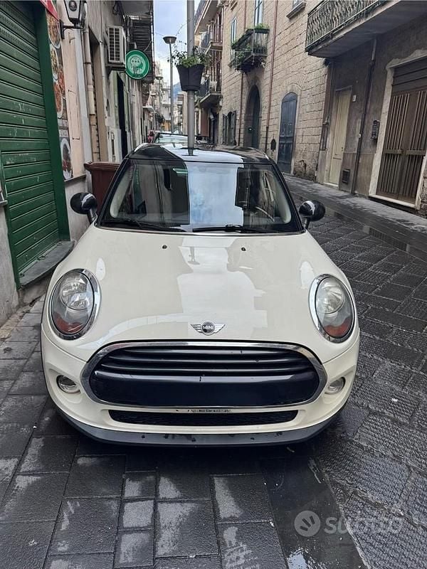 Usata Mini Cooper 136 CV (100 kW) 2016 Bianco Utilitaria