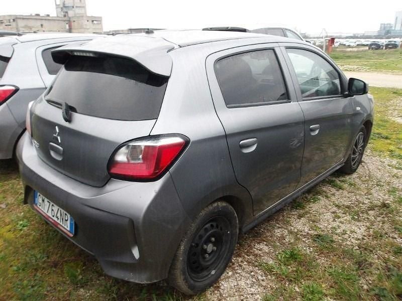 Usata Mitsubishi Space Star Intense 71 CV (52 kW) 2022 Grigio Utilitaria