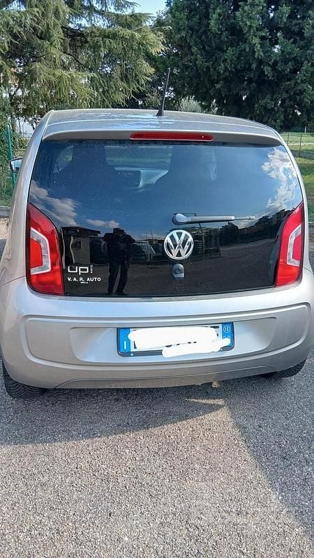 Usata VW up! CLUB 60 CV (44 kW) 2015 Argento Utilitaria