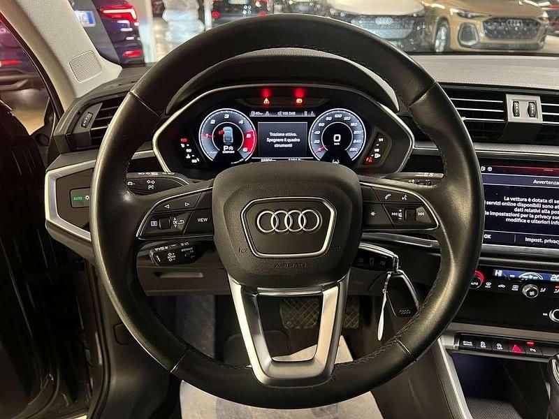Usata Audi Q3 Sportback Business Plus 150 CV (110 kW) 2022 Grigio SUV