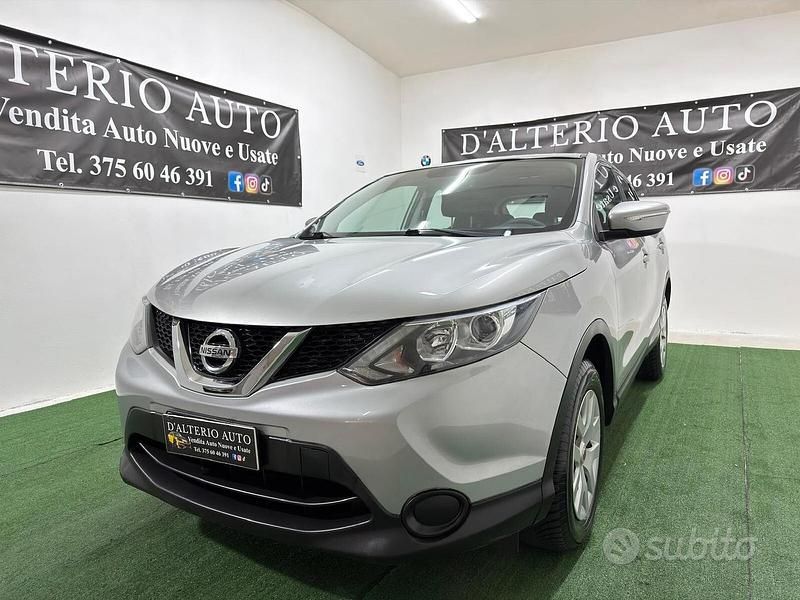Grigio Usata 2014 Nissan Qashqai Acenta SUV | 8499 € (Buon prezzo) - Immagine 1/4