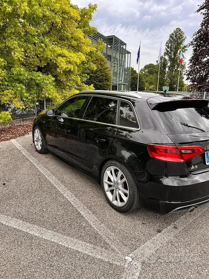 Usata Audi A3 S-Line 110 CV (80 kW) 2016 Nero Berlina