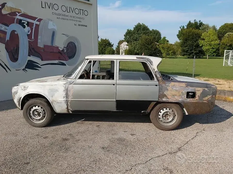 Usata Alfa Romeo Giulia Super 104 CV (76 kW) 1970 Bianco Berlina