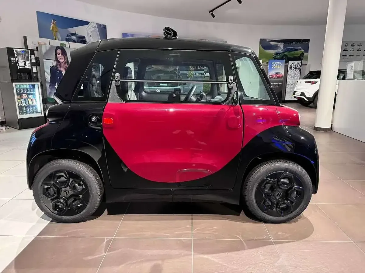 Usata Citroën AMI Charleston 2024 Arancione Berlina