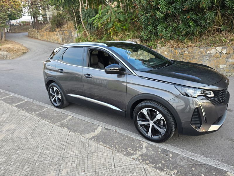 Usata Peugeot 3008 GT 131 CV (96 kW) 2022 Grigio SUV