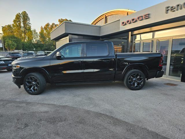 Usata RAM 1500 401 CV (294 kW) 2021 Nero metallizzato Pick-up