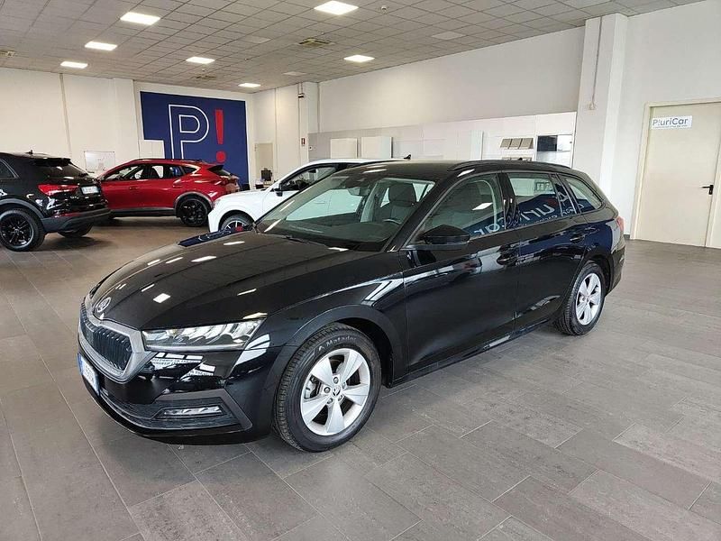 Usata Skoda Octavia Executive 116 CV (85 kW) 2022 Nero Station wagon