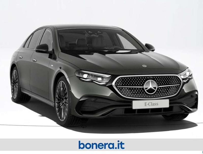 Nuova Mercedes E300 313 CV (230 kW) 2026 Grigio grafite Berlina