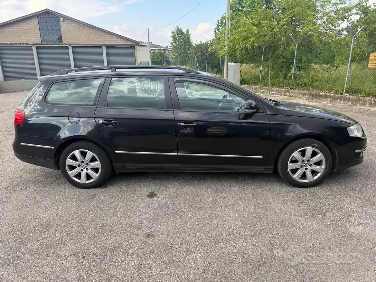 Usata VW Passat Highline 140 CV (102 kW) 2006 Nero Station wagon