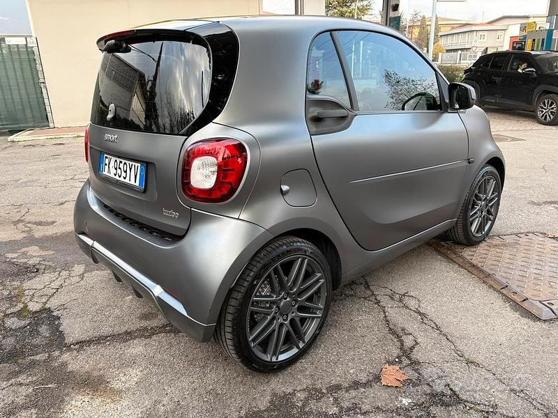 Usata Smart ForTwo Coupé Brabus 90 CV (66 kW) 2017 Grigio Coupé