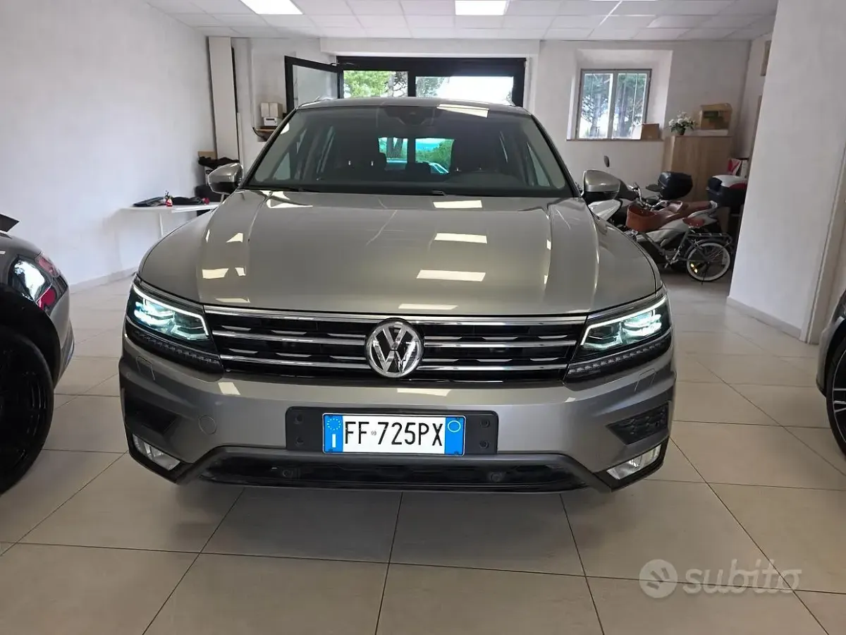 Usata VW Tiguan Executive 150 CV (110 kW) 2016 Grigio SUV