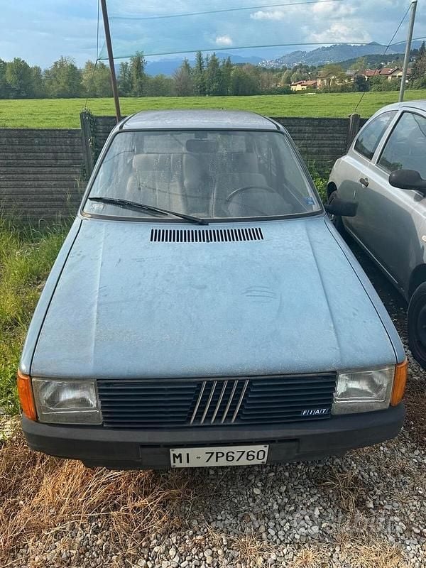 Usata Fiat Uno 45 CV (33 kW) 1983 Blu Utilitaria