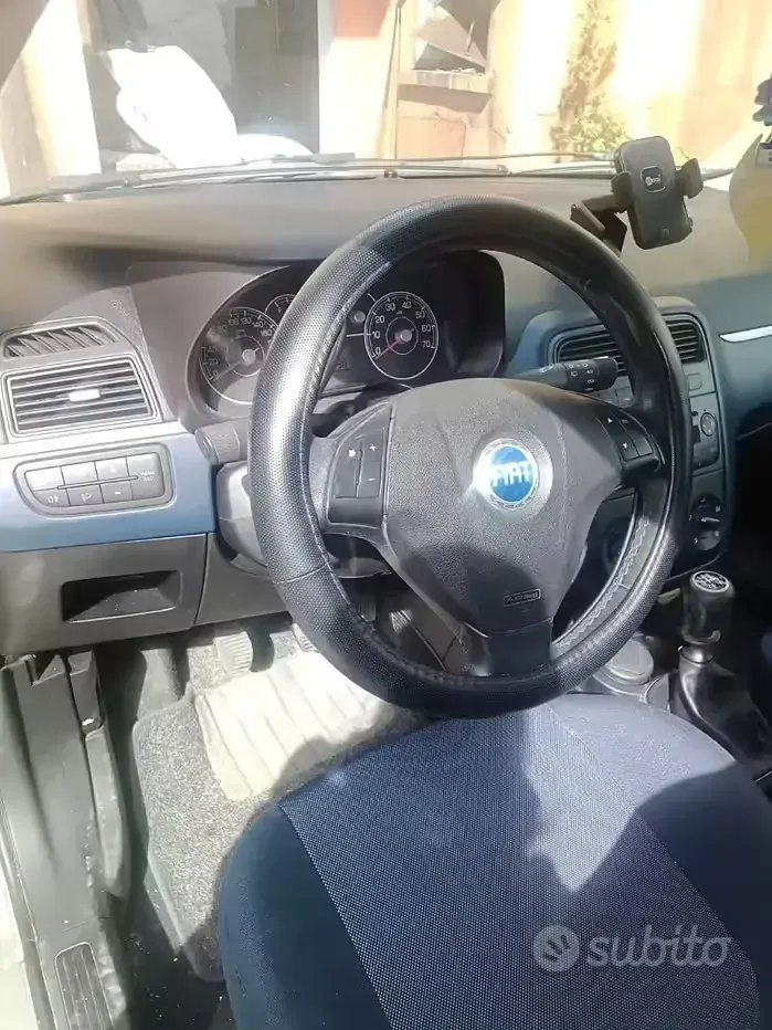 Usata Fiat Grande Punto 65 CV (47 kW) 2007 Grigio Utilitaria