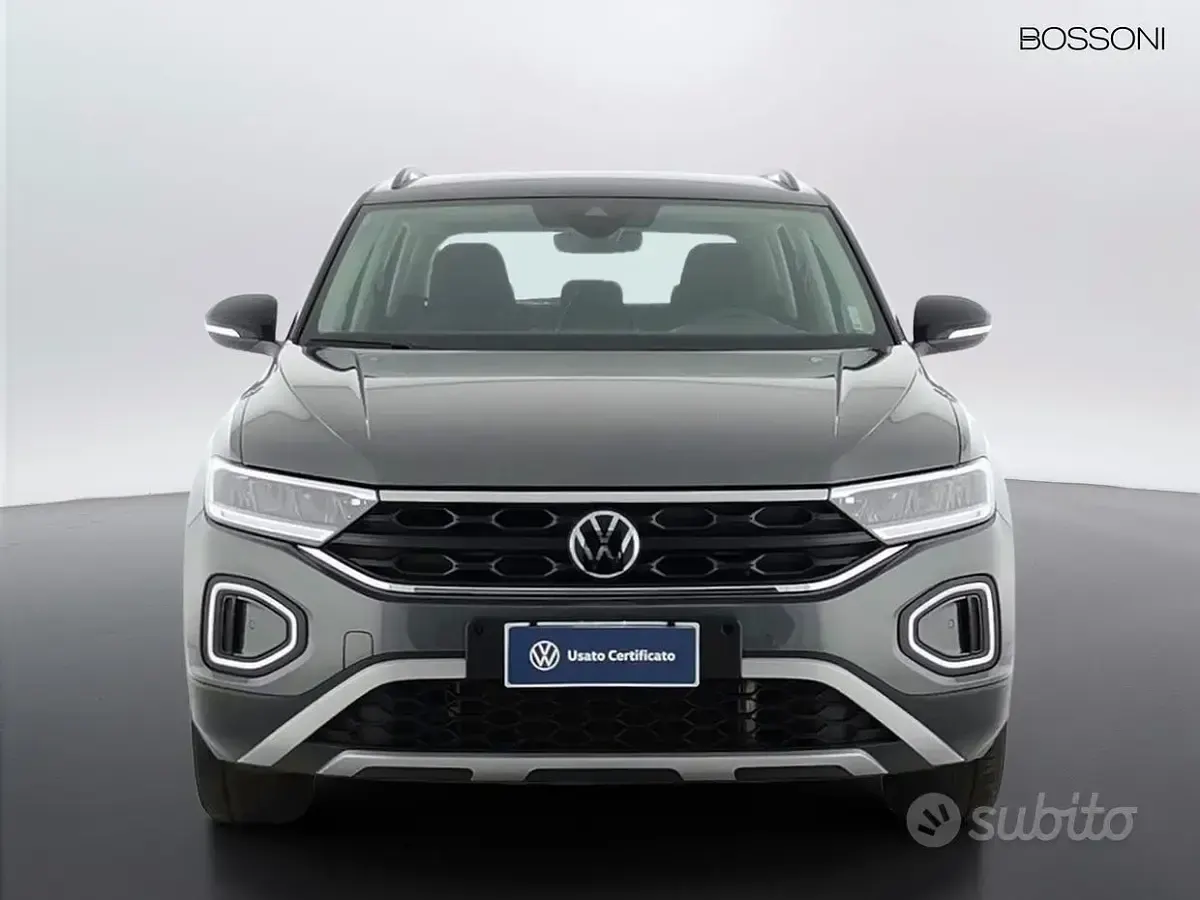 Usata VW T-Roc Life 150 CV (110 kW) 2024 Nero SUV