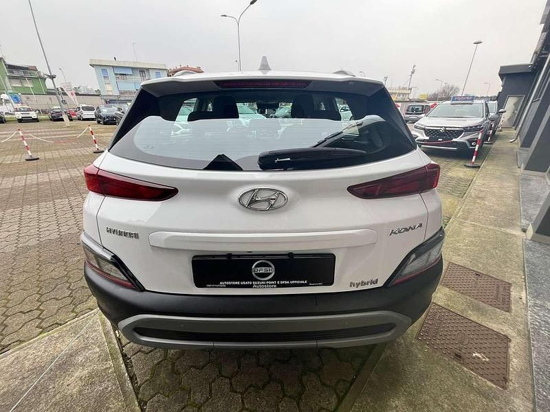 Usata Hyundai Kona 105 CV (77 kW) 2023 Bianco SUV
