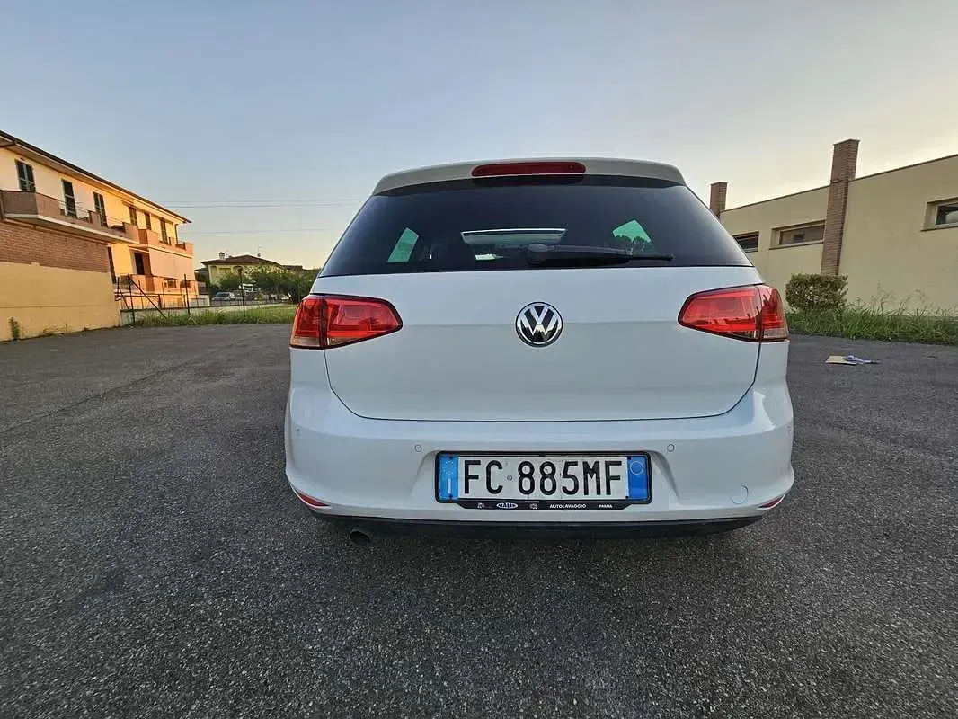 Usata VW Golf VII Comfortline 110 CV (80 kW) 2016 Bianco Berlina