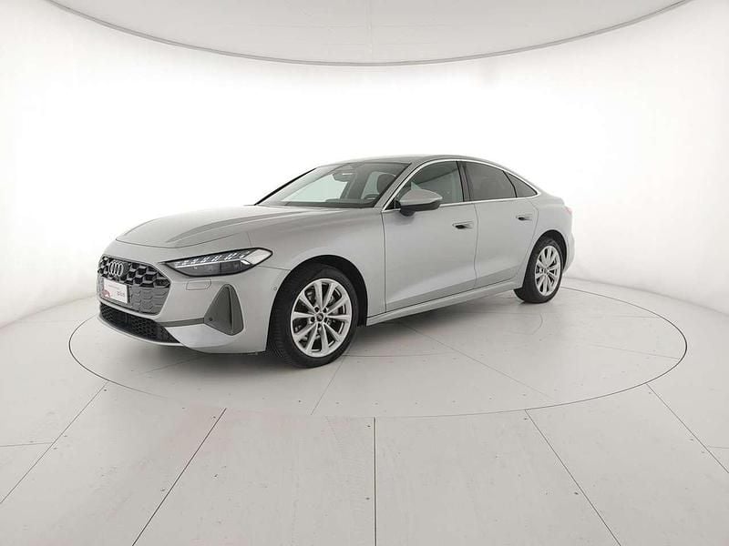 Usata Audi A5 Advanced 204 CV (150 kW) 2025 Argento fioretto metallizzato Berlina