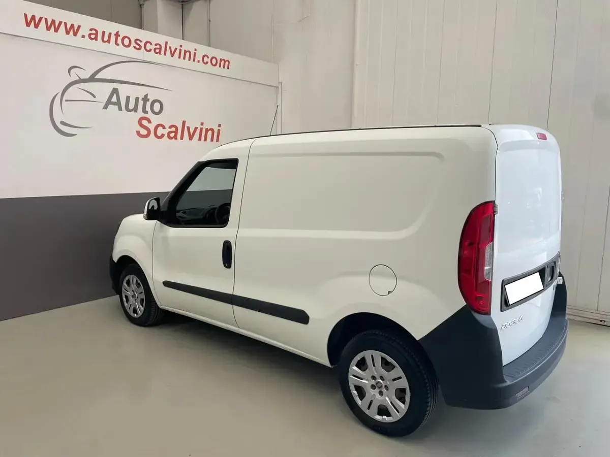 Usata Fiat Doblò 95 CV (69 kW) 2019 Bianco Monovolume