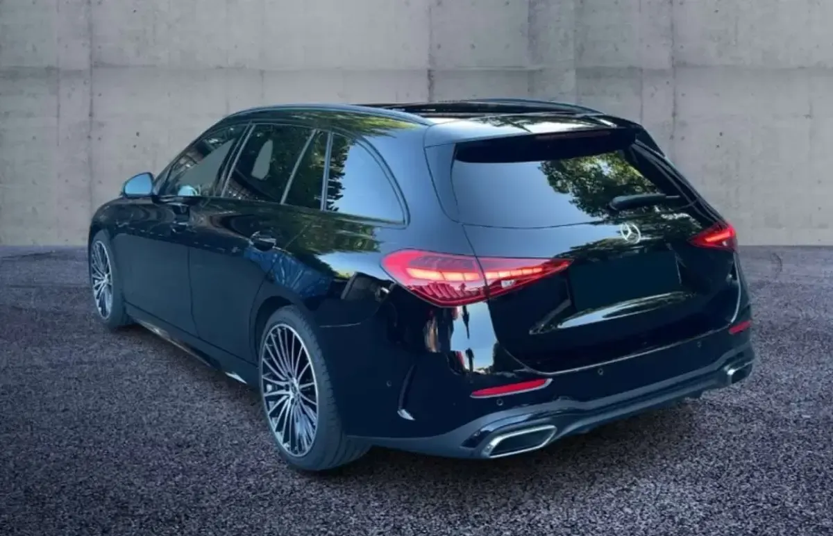 Usata Mercedes C220 Premium 200 CV (147 kW) 2023 Nero Station wagon