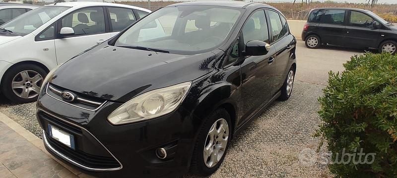 Begagnad Ford C-MAX Titanium 120 HK (88 kW) 2014 Svart Minibuss