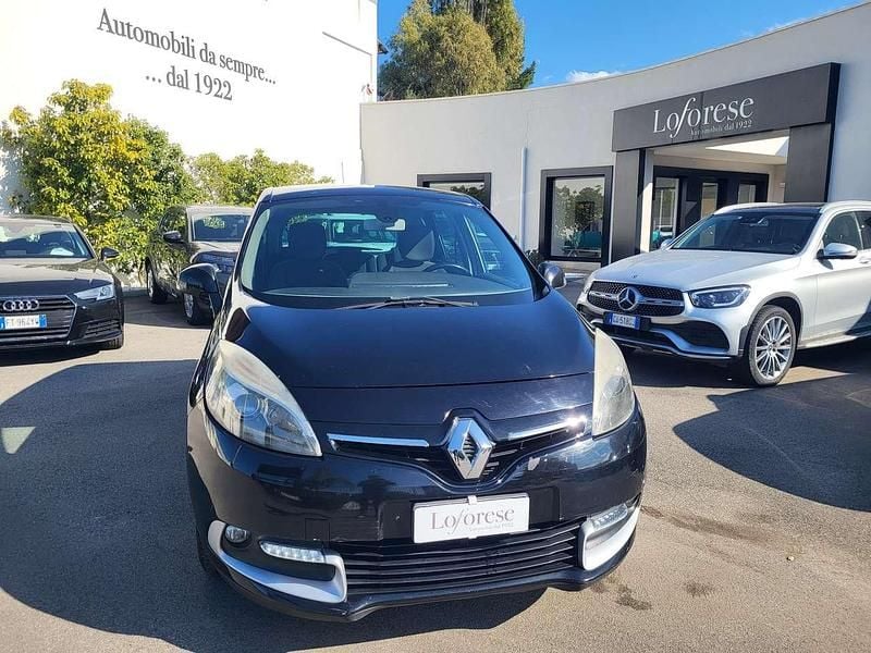 Nero metallizzato Usata 2015 Renault Scénic III Monovolume | 3999 € (Buon prezzo) - Immagine 1/4