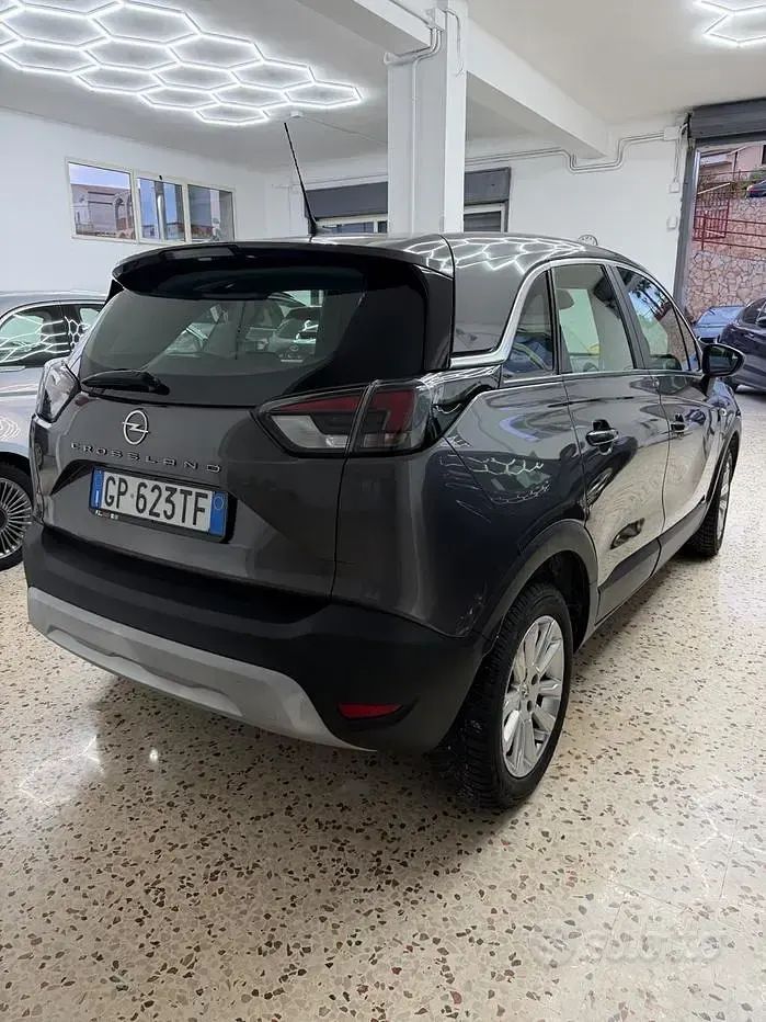 Usata Opel Crossland X Elegance 110 CV (80 kW) 2022 Grigio SUV