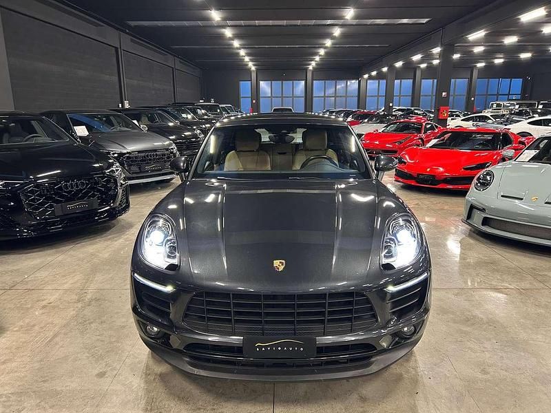 Usata Porsche Macan 252 CV (185 kW) 2018 Grigio SUV