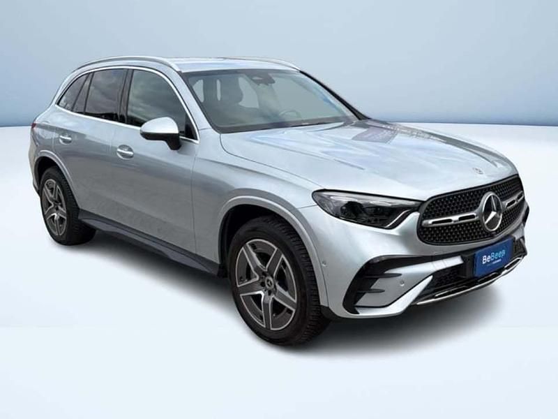Usata Mercedes GLC300e AMG Line Premium 197 CV (144 kW) 2023 Argento SUV