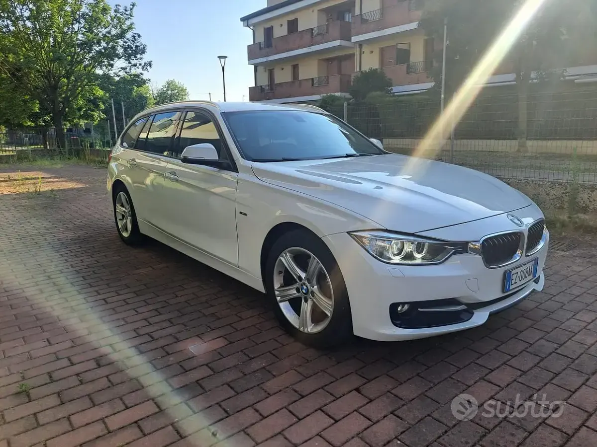 Usata BMW 316 Sport Line 116 CV (85 kW) 2015 Bianco Station wagon