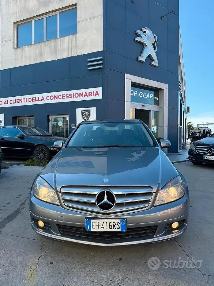 Usata Mercedes C200 Elegance 136 CV (100 kW) 2011 Grigio Berlina