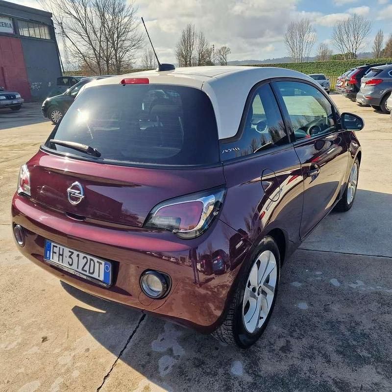 Usata Opel Adam Rocks 69 CV (50 kW) 2017 Lilla Utilitaria