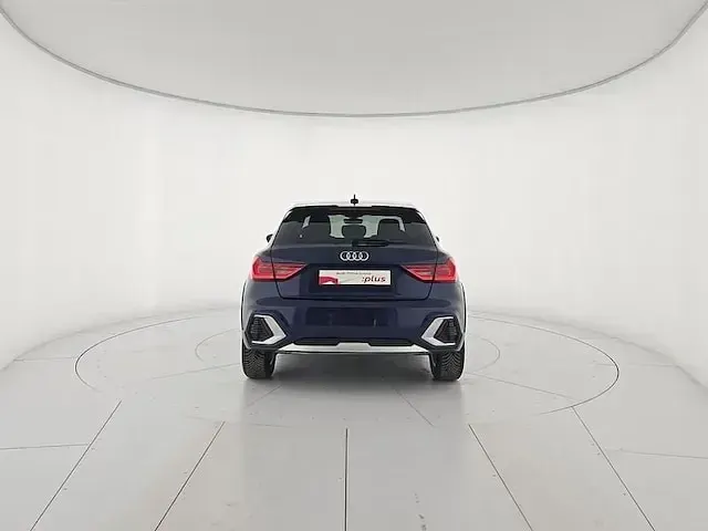 Usado Audi A1 Advanced Plus 116 CV (85 kW) 2025 Azul SUV
