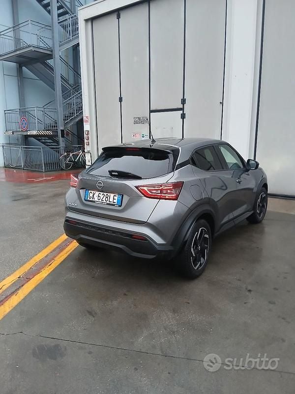 Usata Nissan Juke 114 CV (83 kW) 2023 Grigio SUV